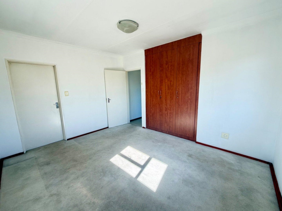 3 Bedroom Property for Sale in Mackenzie Park Gauteng