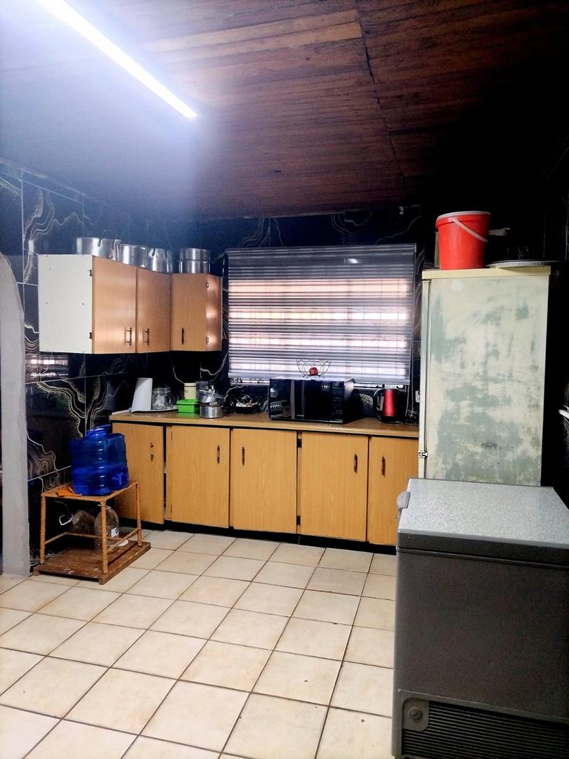 To Let 3 Bedroom Property for Rent in Palm Ridge Gauteng