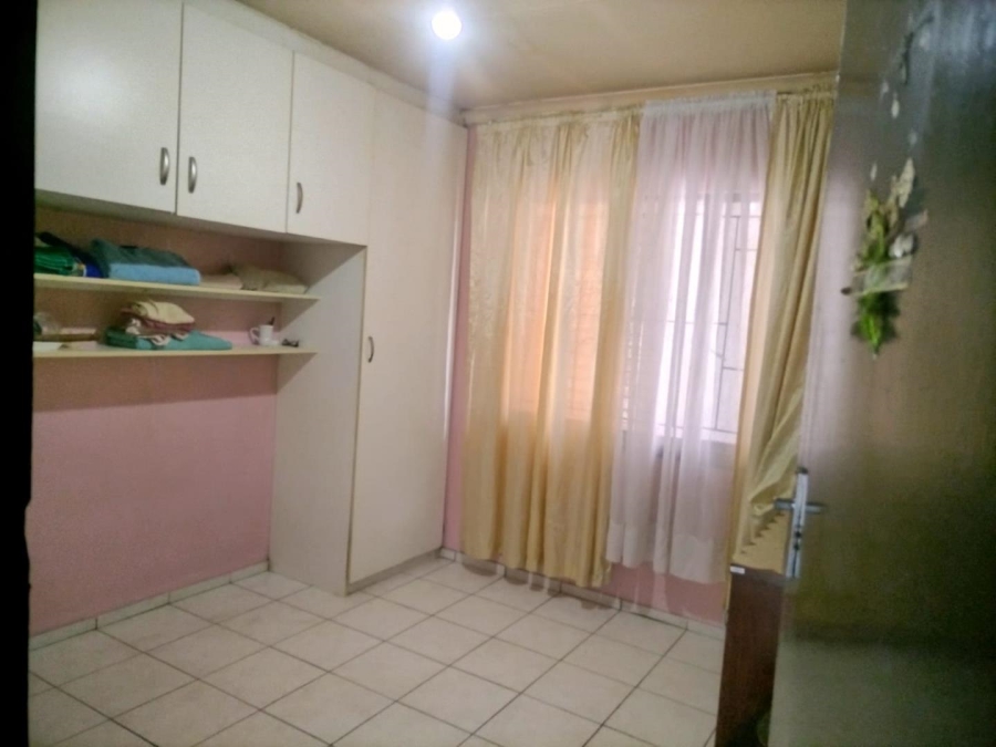 To Let 3 Bedroom Property for Rent in Palm Ridge Gauteng