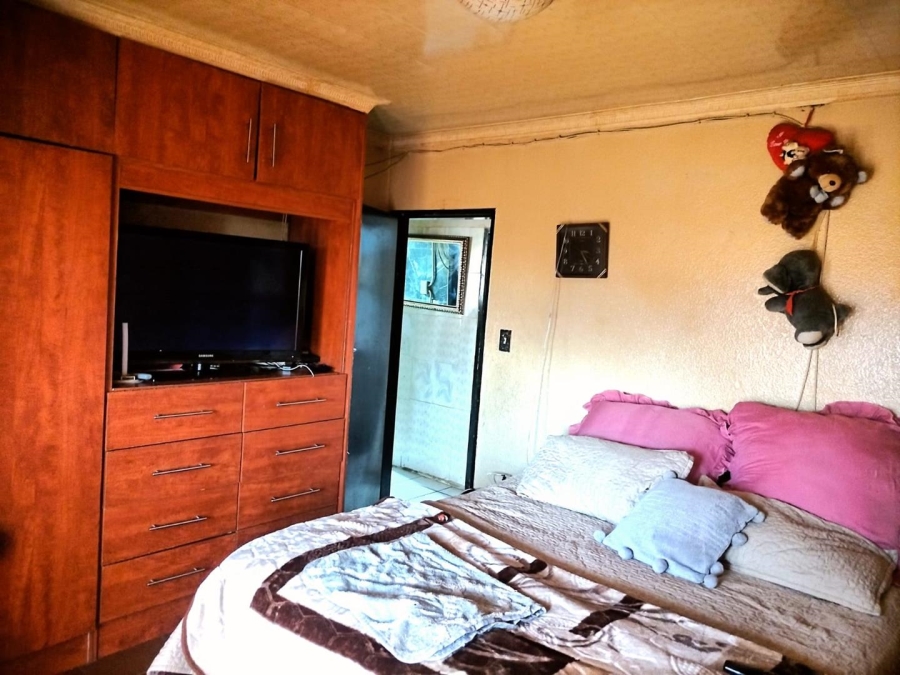To Let 3 Bedroom Property for Rent in Palm Ridge Gauteng