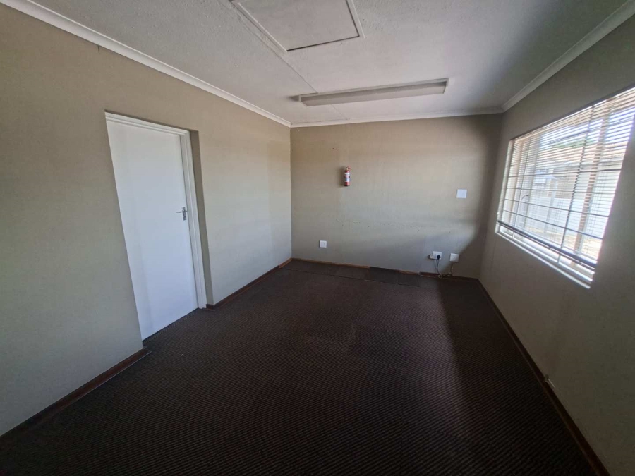 To Let Commercial Property for Rent in Ruimsig Gauteng