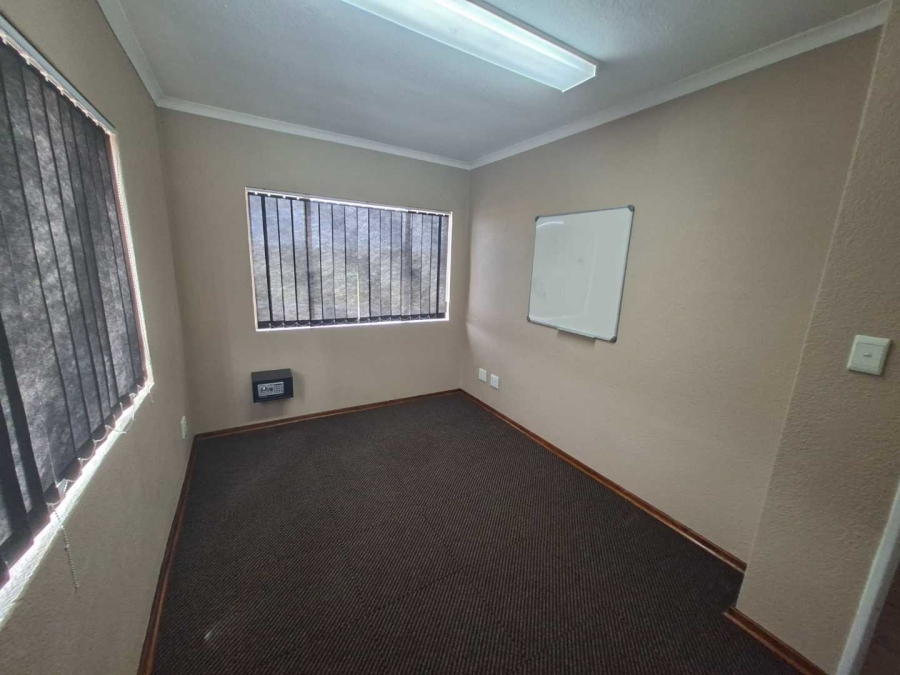 To Let Commercial Property for Rent in Ruimsig Gauteng