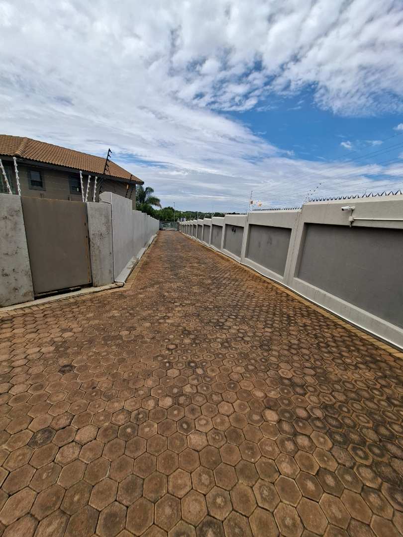To Let Commercial Property for Rent in Ruimsig Gauteng