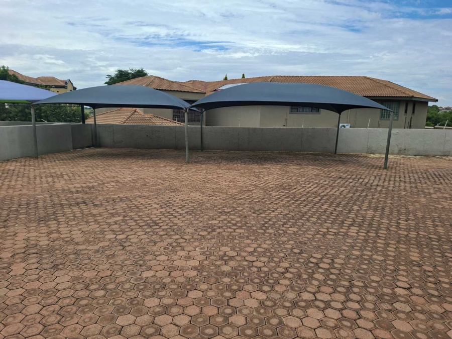 To Let Commercial Property for Rent in Ruimsig Gauteng