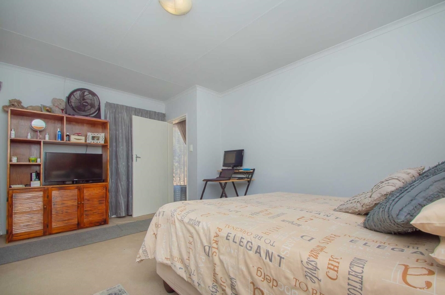 3 Bedroom Property for Sale in Wilgeheuwel Gauteng