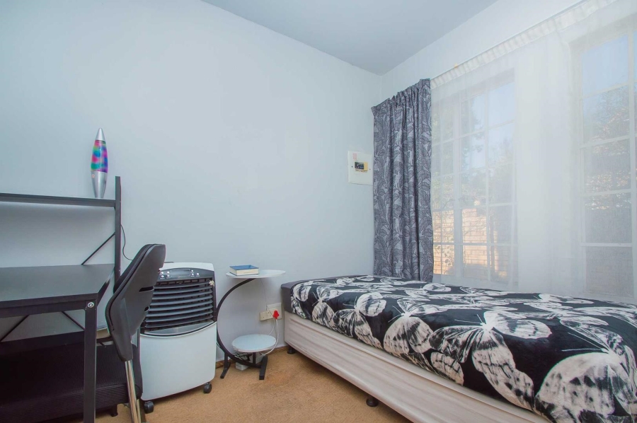 3 Bedroom Property for Sale in Wilgeheuwel Gauteng