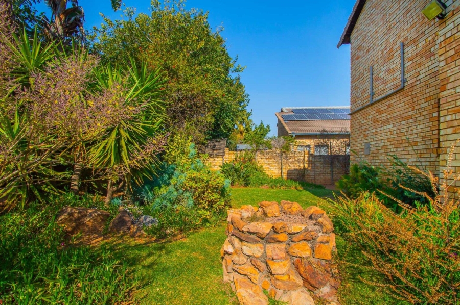 3 Bedroom Property for Sale in Wilgeheuwel Gauteng