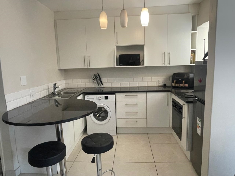 To Let 1 Bedroom Property for Rent in Atholl Gauteng