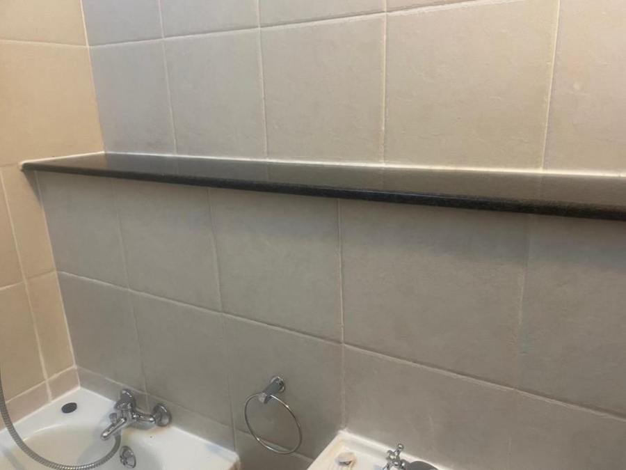 To Let 2 Bedroom Property for Rent in Illovo Gauteng
