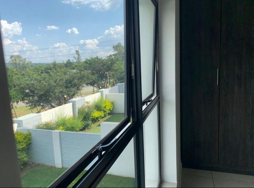 3 Bedroom Property for Sale in Petervale Gauteng