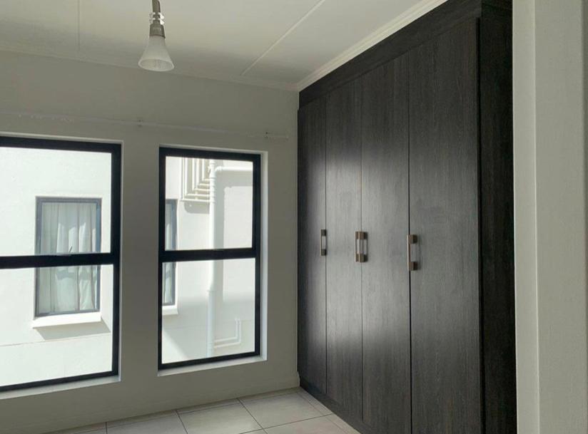 3 Bedroom Property for Sale in Petervale Gauteng
