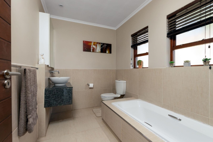 3 Bedroom Property for Sale in Dainfern Gauteng