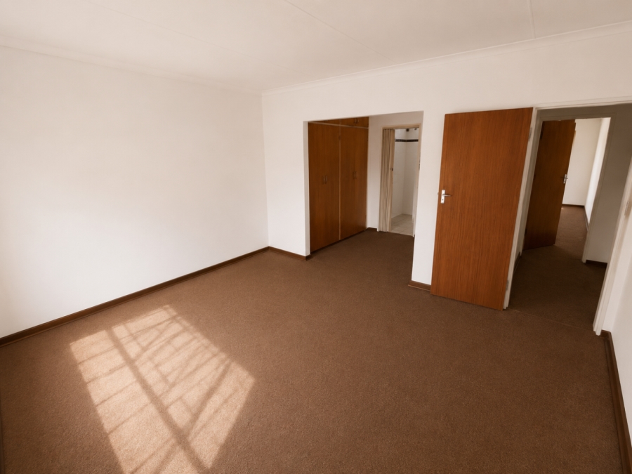 4 Bedroom Property for Sale in Meyerspark Gauteng