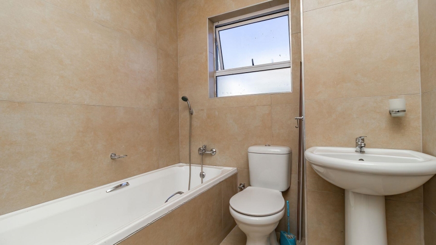 2 Bedroom Property for Sale in Jansenpark Gauteng