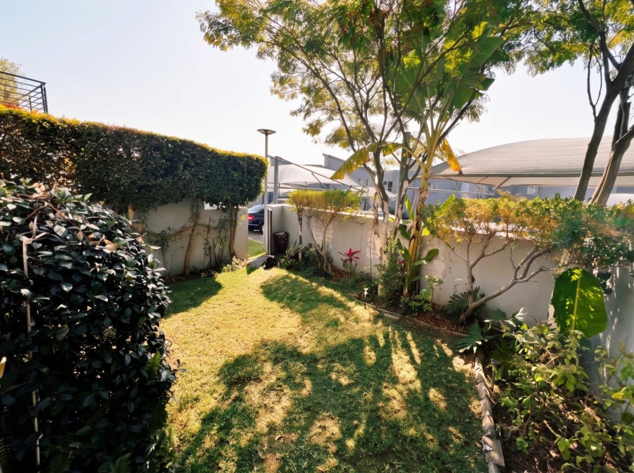 To Let 2 Bedroom Property for Rent in Broadacres Gauteng
