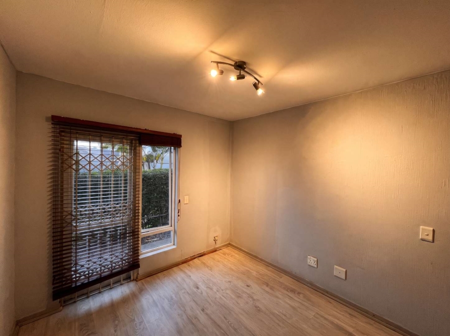To Let 2 Bedroom Property for Rent in Broadacres Gauteng