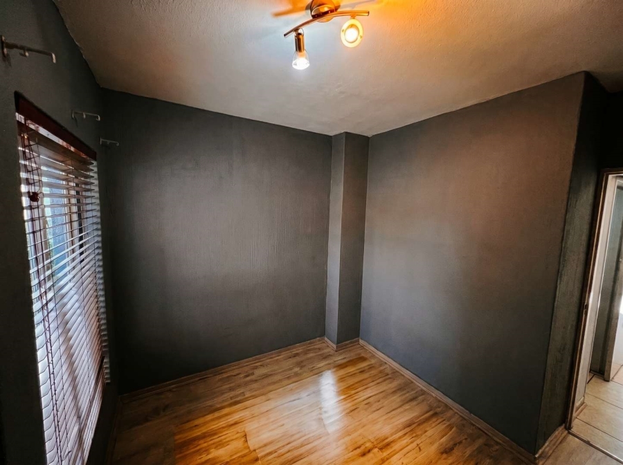 To Let 2 Bedroom Property for Rent in Broadacres Gauteng