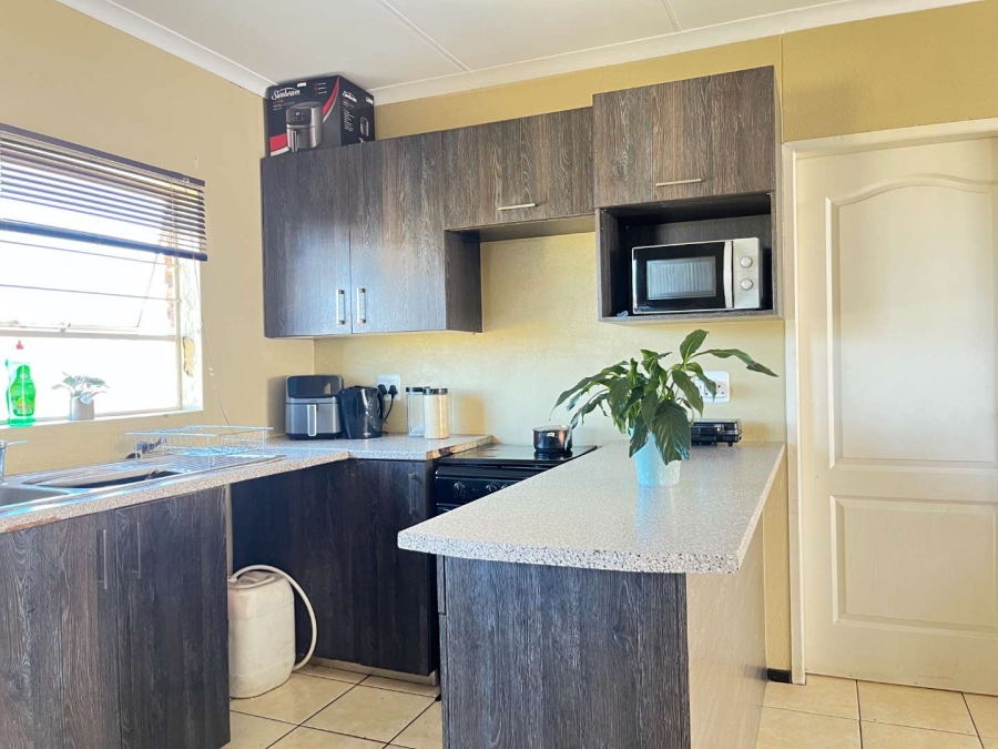 2 Bedroom Property for Sale in Honeydew Gauteng