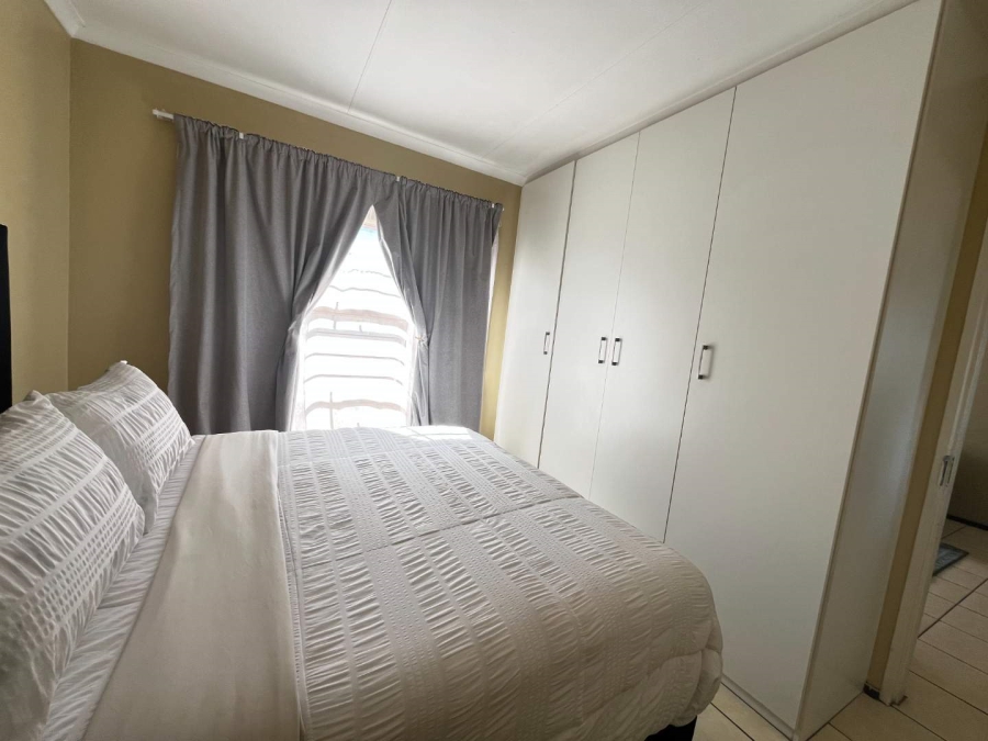 2 Bedroom Property for Sale in Honeydew Gauteng