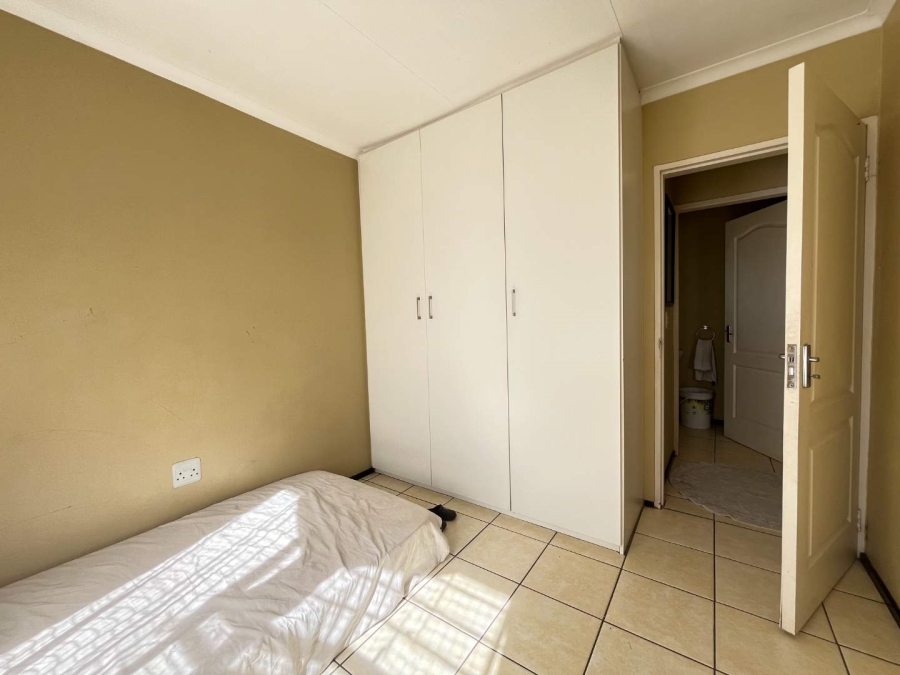 2 Bedroom Property for Sale in Honeydew Gauteng