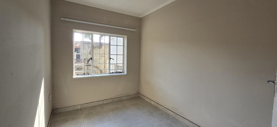 5 Bedroom Property for Sale in Proclamation Hill Gauteng