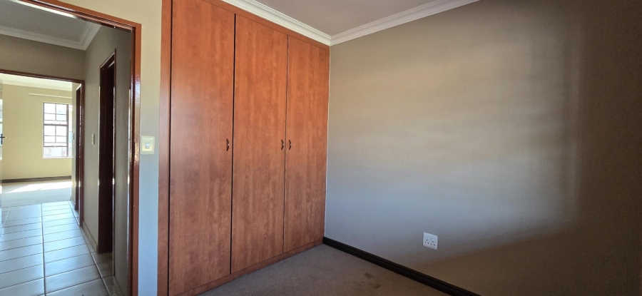 2 Bedroom Property for Sale in Magalieskruin Gauteng