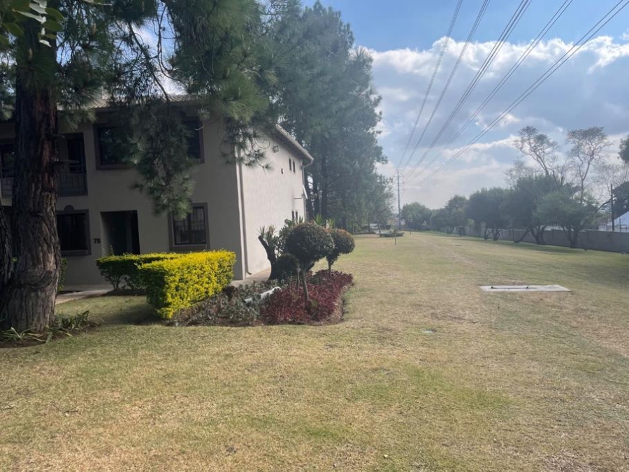 To Let 2 Bedroom Property for Rent in Lonehill Gauteng