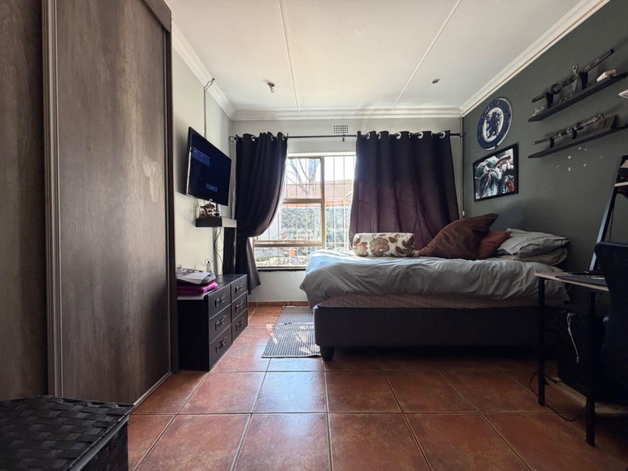 3 Bedroom Property for Sale in Eden Glen Gauteng