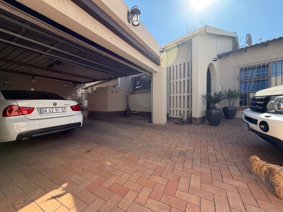 3 Bedroom Property for Sale in Eden Glen Gauteng