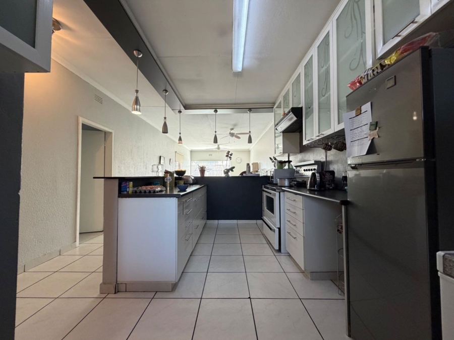 3 Bedroom Property for Sale in Brackenhurst Gauteng