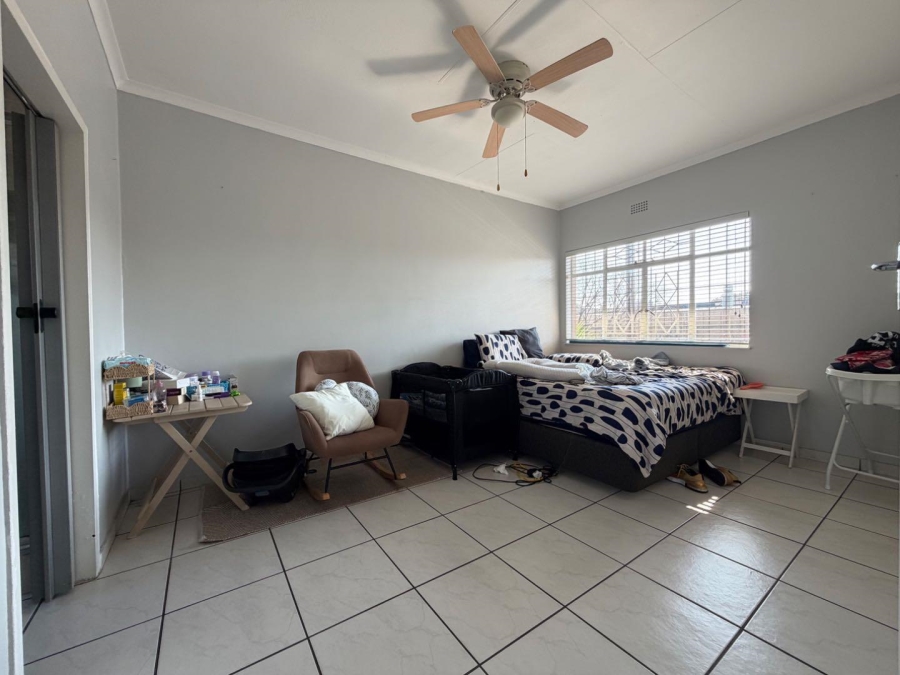 3 Bedroom Property for Sale in Brackenhurst Gauteng