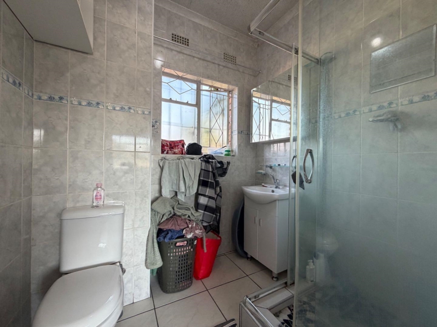 3 Bedroom Property for Sale in Brackenhurst Gauteng