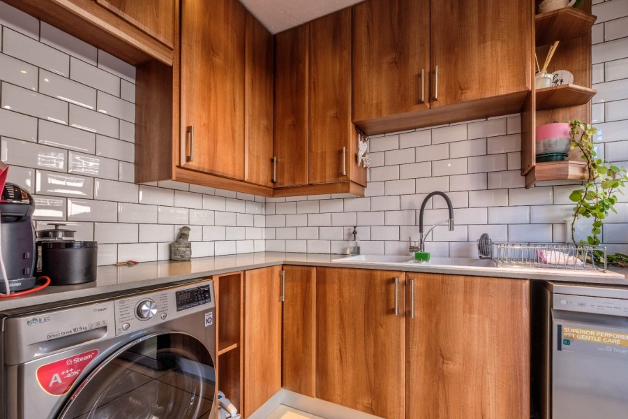 4 Bedroom Property for Sale in Beyerspark Gauteng