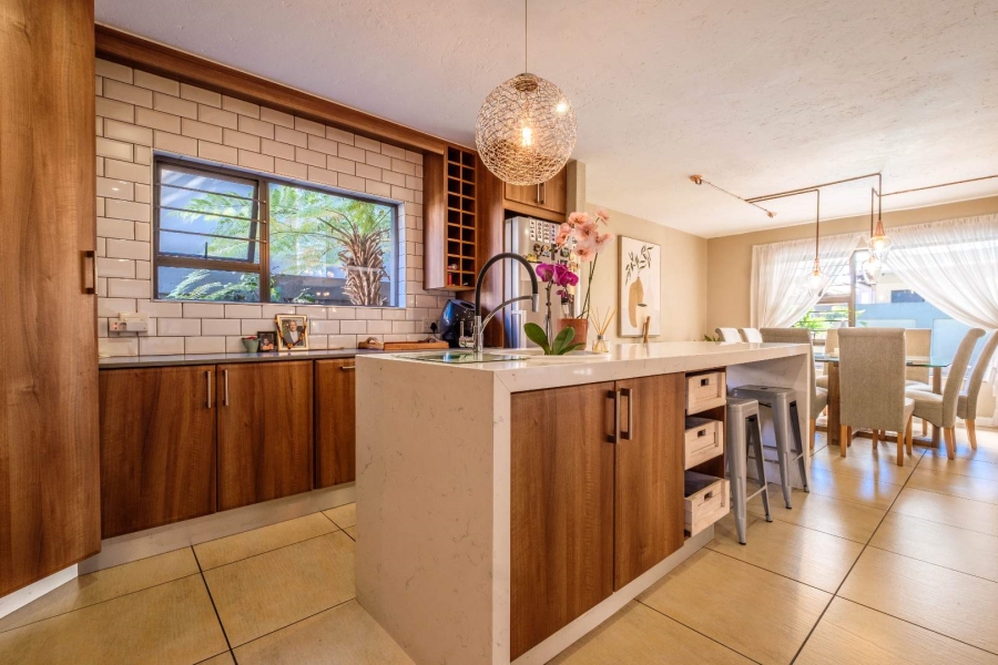 4 Bedroom Property for Sale in Beyerspark Gauteng