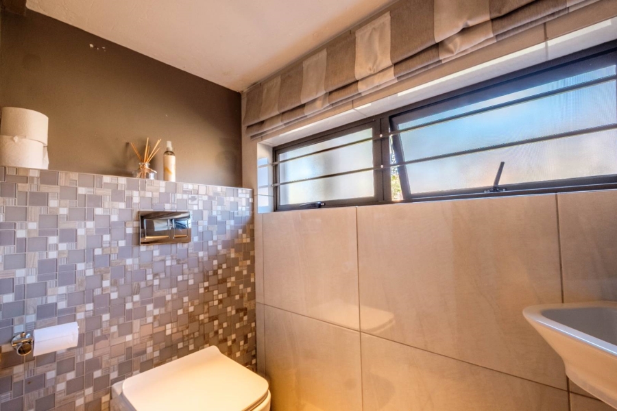 4 Bedroom Property for Sale in Beyerspark Gauteng