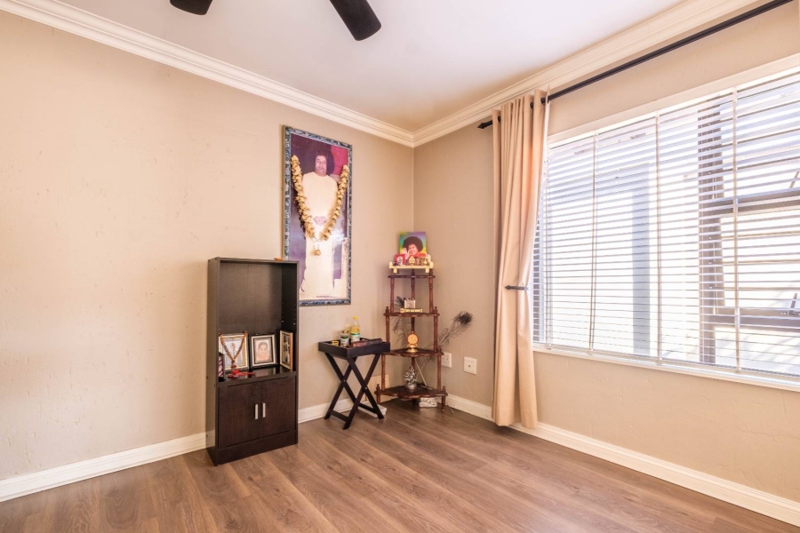 4 Bedroom Property for Sale in Beyerspark Gauteng