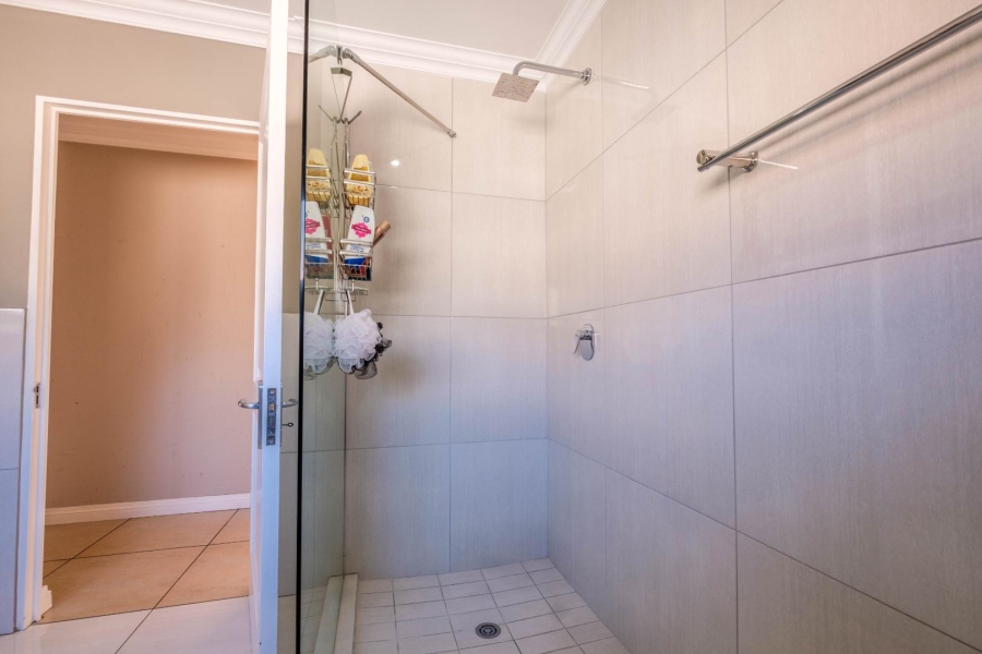4 Bedroom Property for Sale in Beyerspark Gauteng