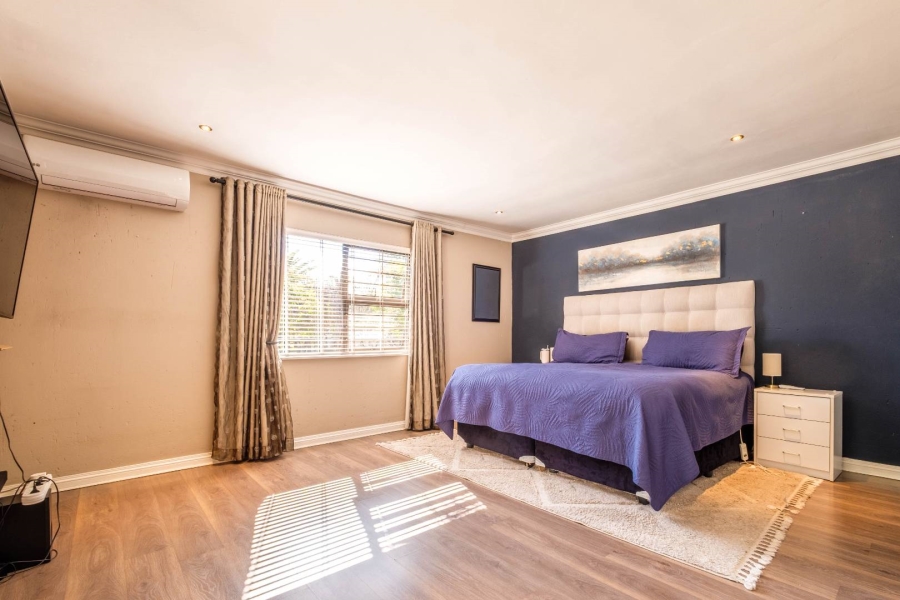 4 Bedroom Property for Sale in Beyerspark Gauteng