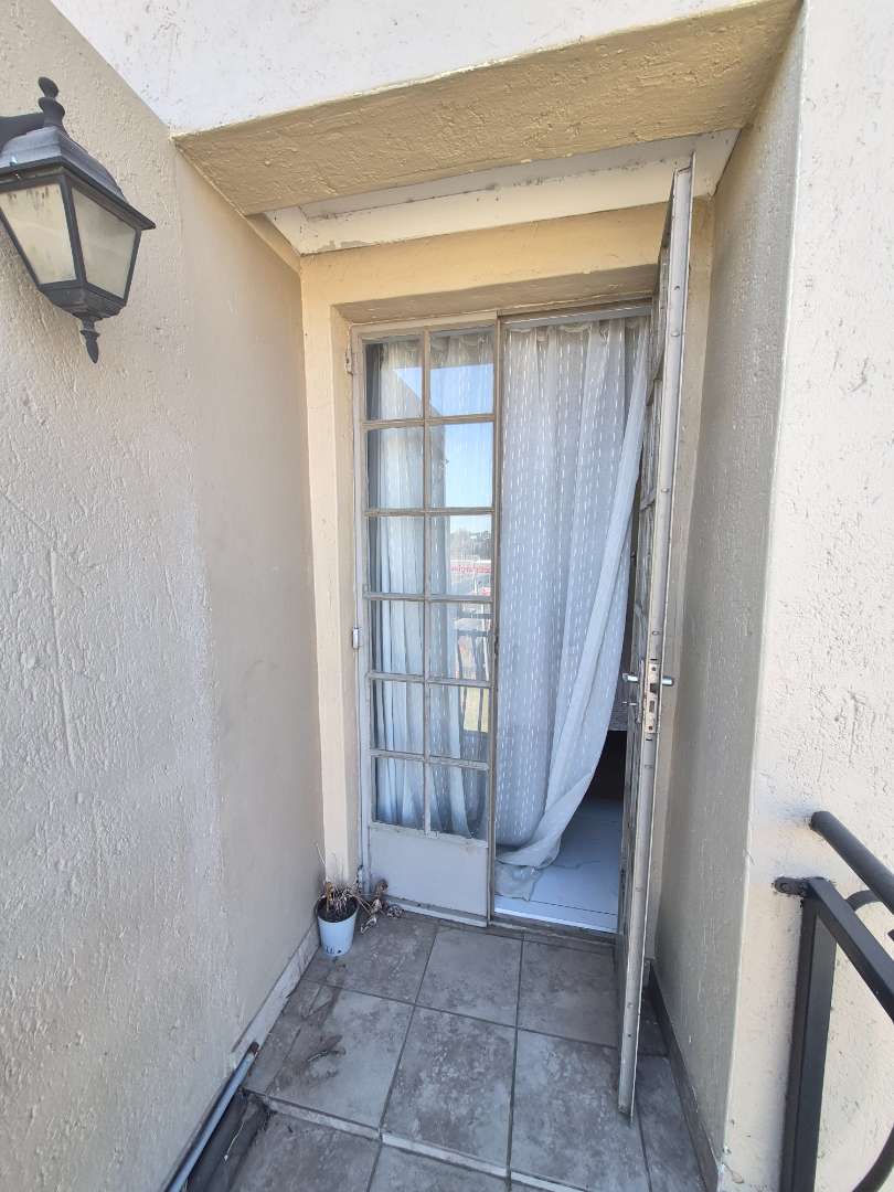 To Let 1 Bedroom Property for Rent in Norkem Park Gauteng