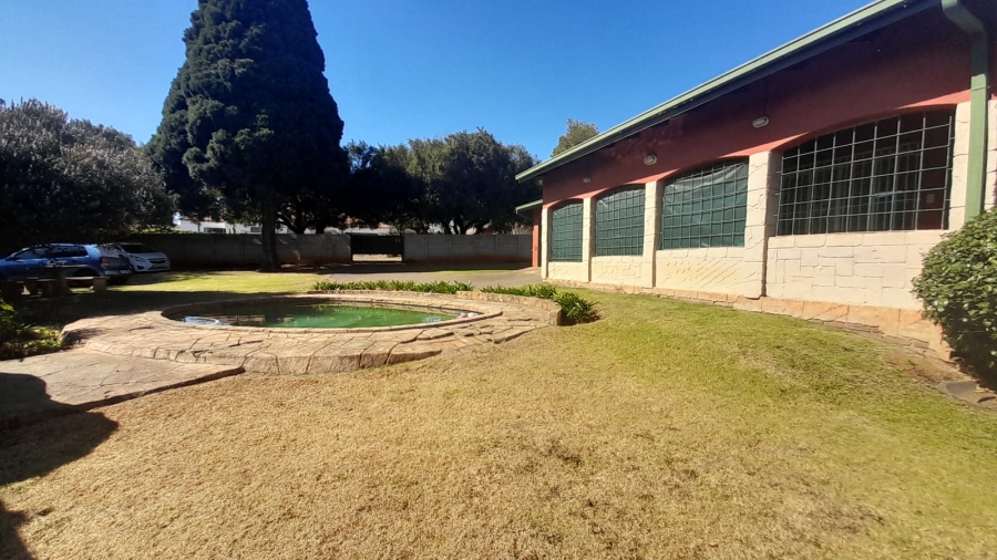 3 Bedroom Property for Sale in Rhodesfield Gauteng