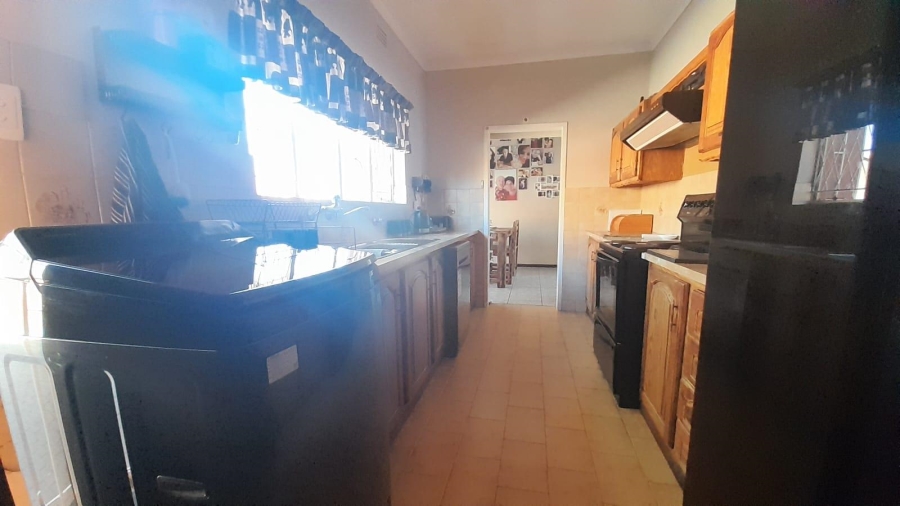 3 Bedroom Property for Sale in Rhodesfield Gauteng