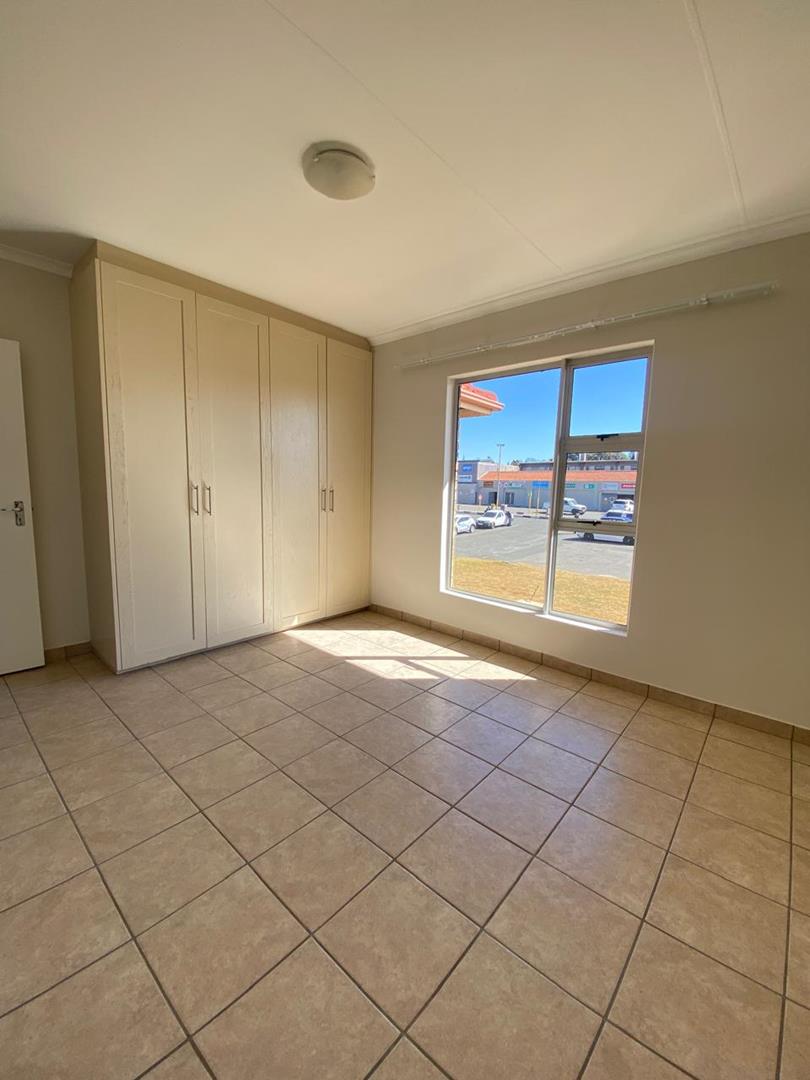 2 Bedroom Property for Sale in Birchleigh Gauteng