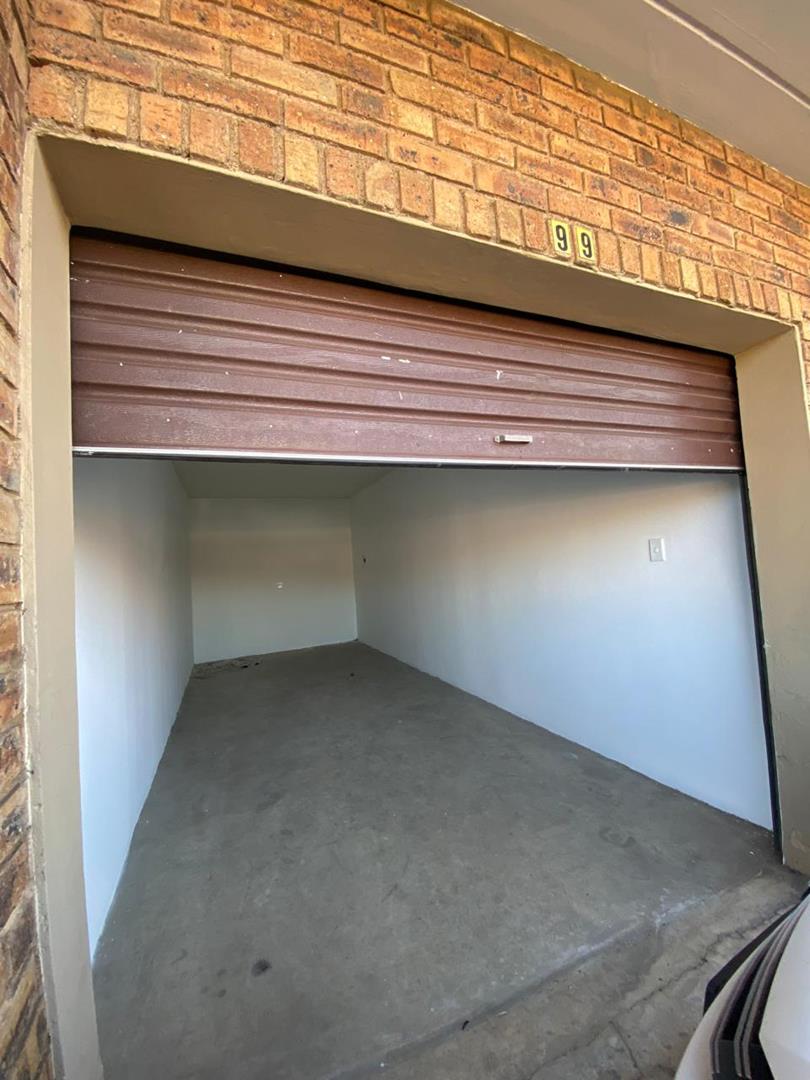 2 Bedroom Property for Sale in Birchleigh Gauteng