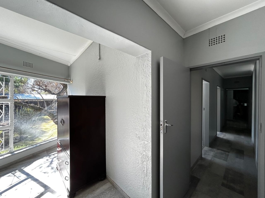 4 Bedroom Property for Sale in Flora Gardens Gauteng