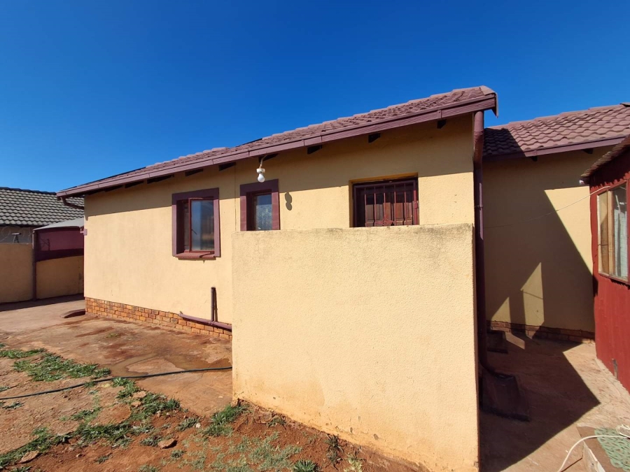 2 Bedroom Property for Sale in Lotus Gardens Gauteng