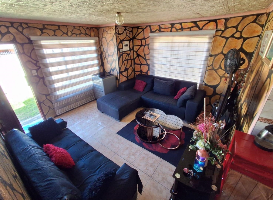 2 Bedroom Property for Sale in Lotus Gardens Gauteng
