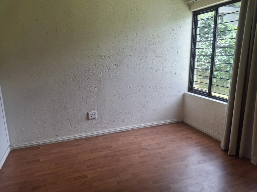 To Let 1 Bedroom Property for Rent in Benmore Gauteng