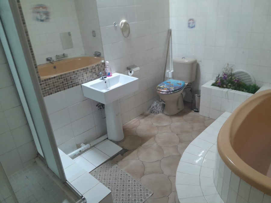 3 Bedroom Property for Sale in Regents Park Gauteng