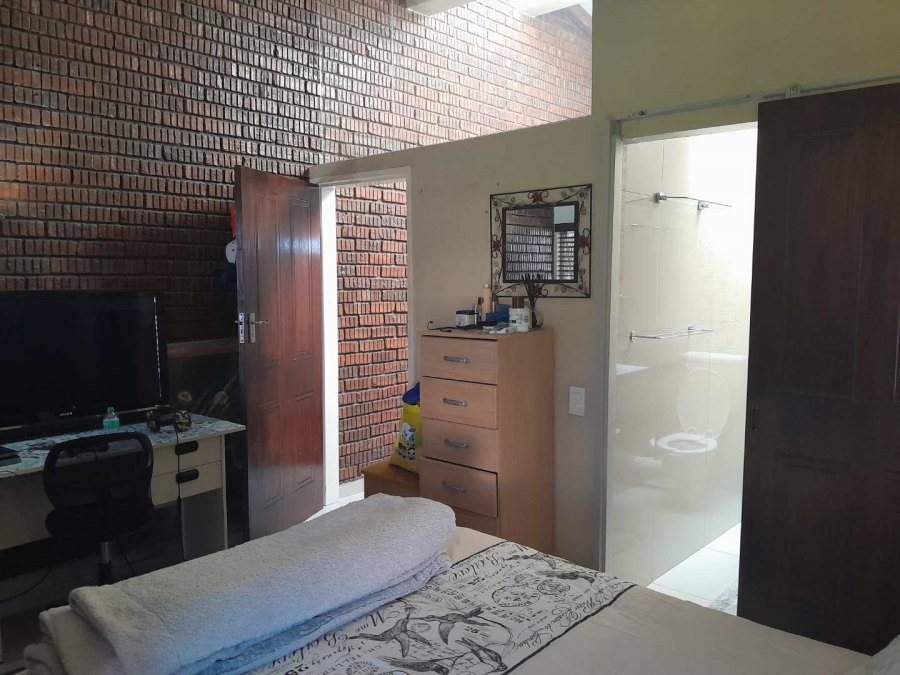 2 Bedroom Property for Sale in The Hill Gauteng