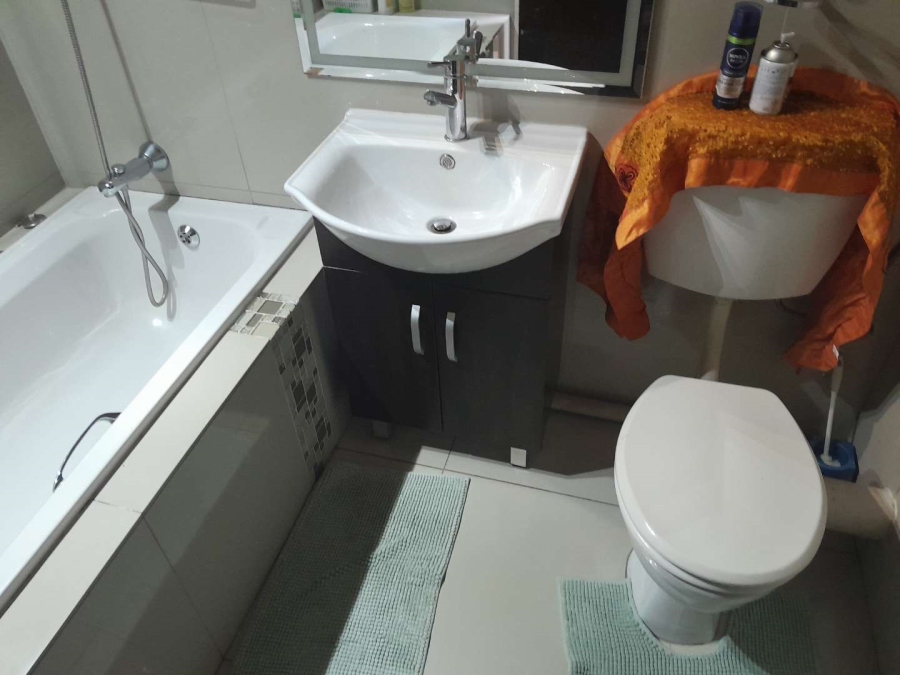 2 Bedroom Property for Sale in The Hill Gauteng